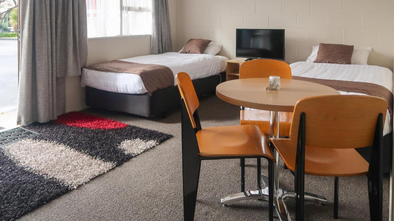 Fiesta Court Motel Whanganui Esterno foto