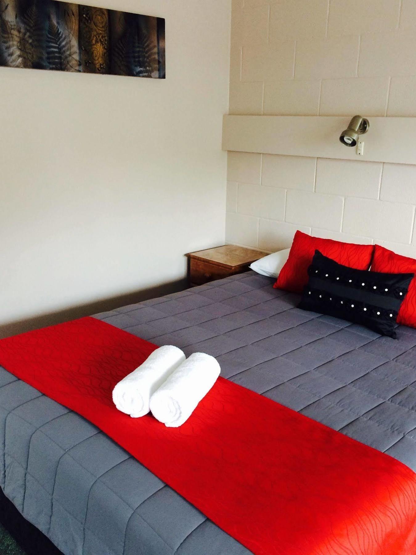 Fiesta Court Motel Whanganui Esterno foto